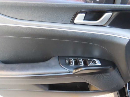 Kia K5 — photo 06