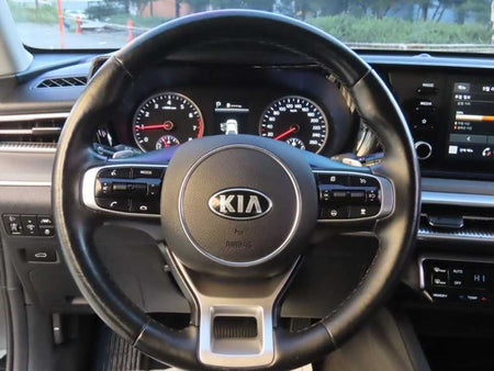 Kia K5 — photo 09