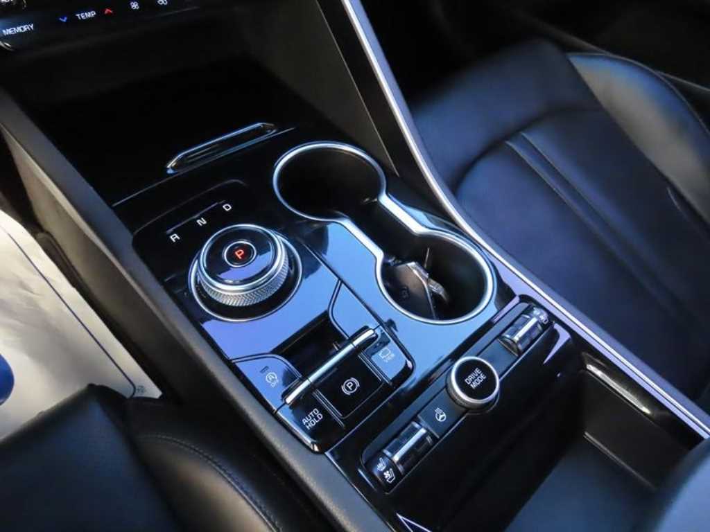 Kia K5 — photo 16