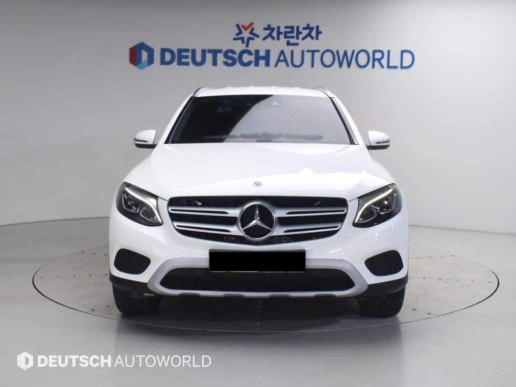 Mercedes-Benz GLC-Class — photo 03
