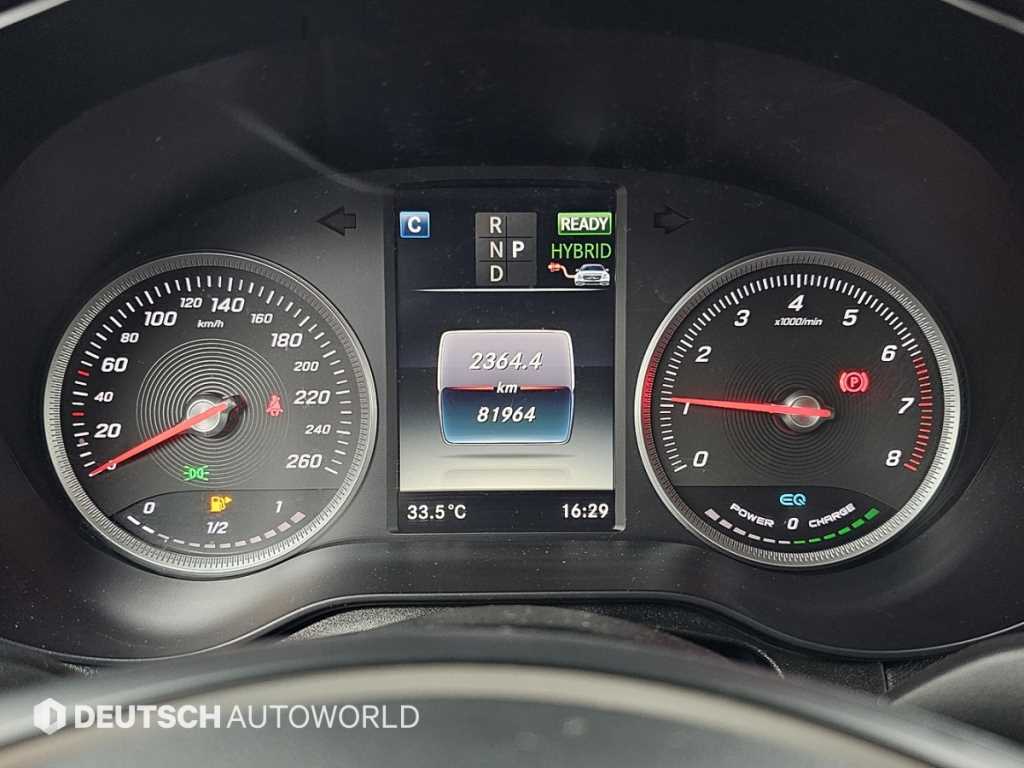 Mercedes-Benz GLC-Class — photo 08