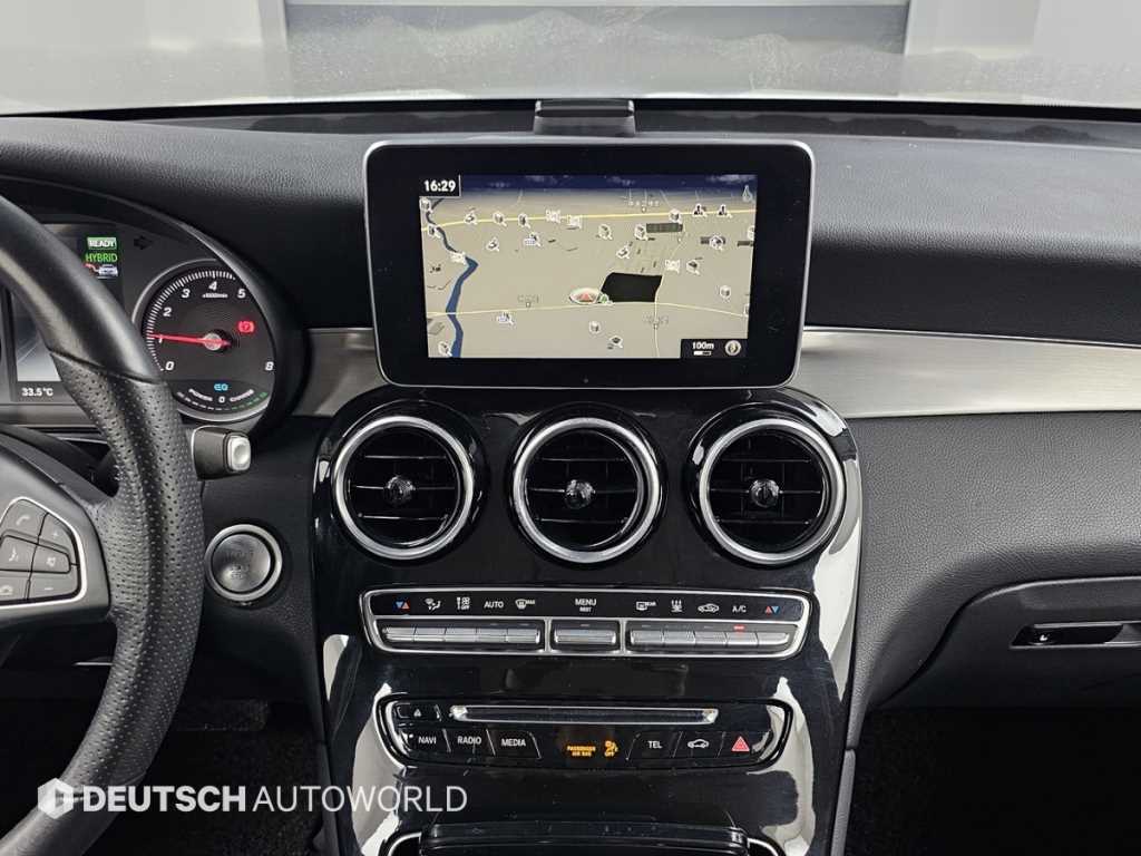Mercedes-Benz GLC-Class — photo 14