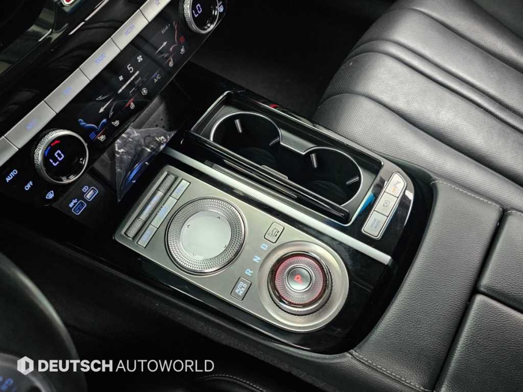Genesis G80 — photo 09
