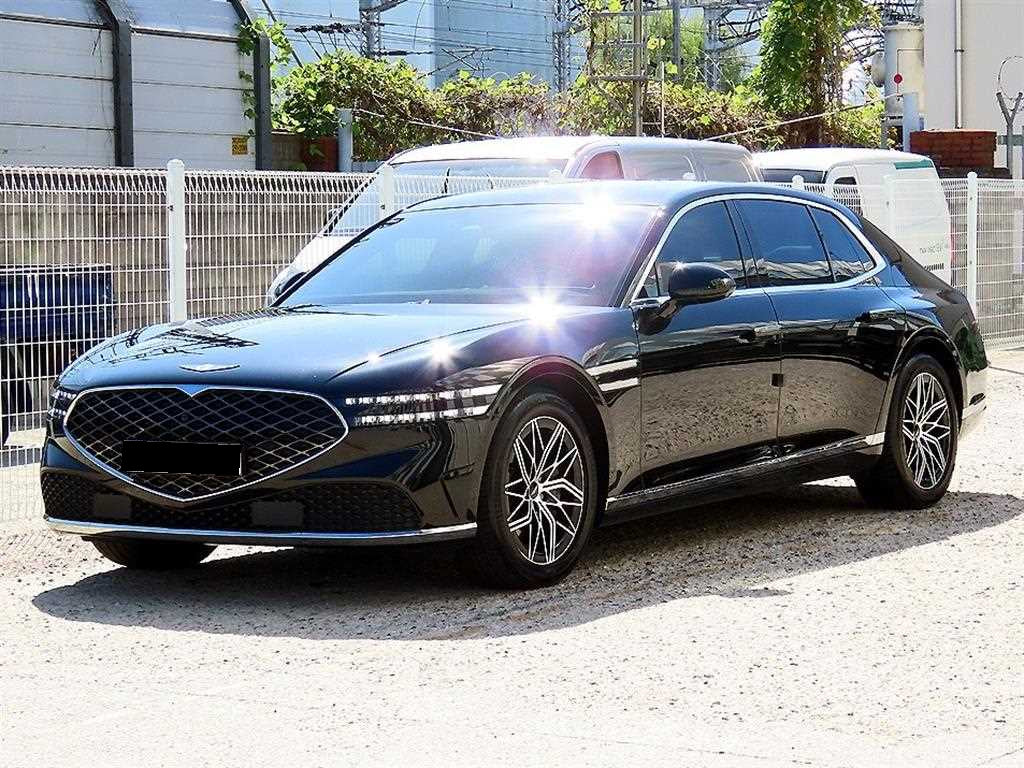 Genesis G90 — photo 02