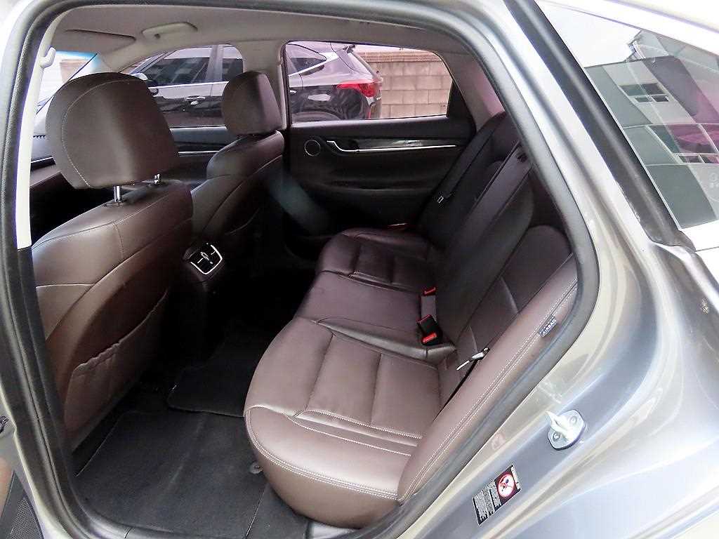 Hyundai Grandeur — photo 06
