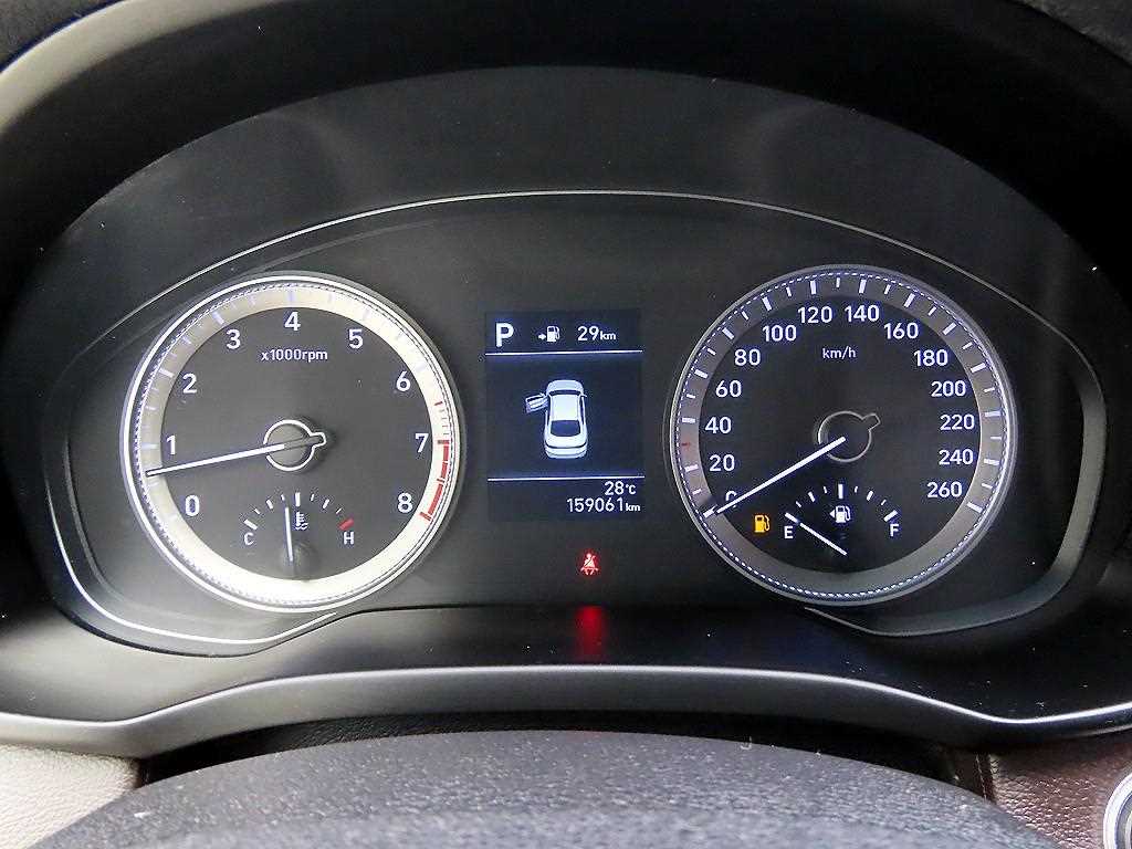 Hyundai Grandeur — photo 09
