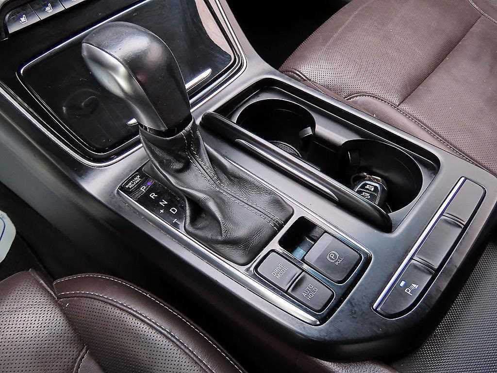 Hyundai Grandeur — photo 10