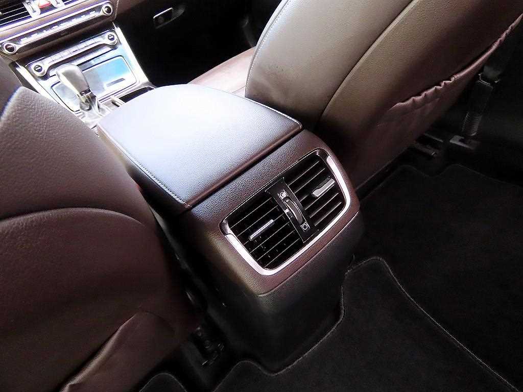 Hyundai Grandeur — photo 18