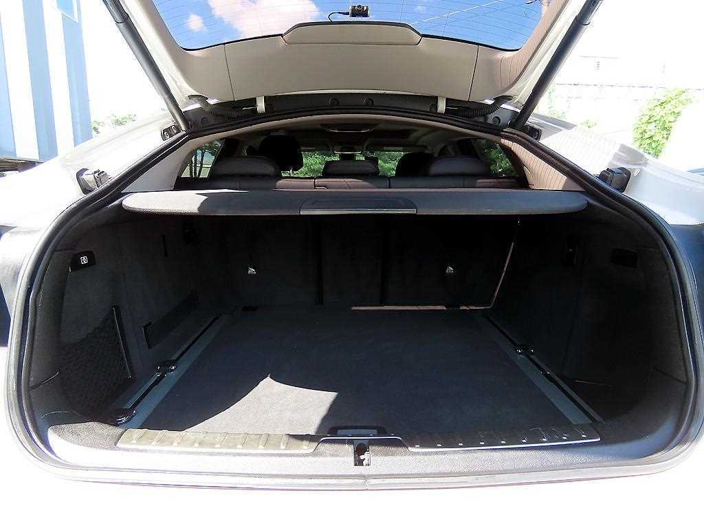 BMW X6 — photo 17