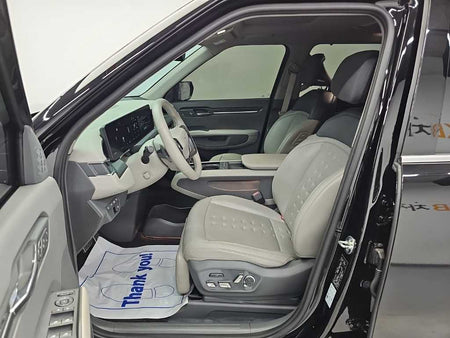 Kia EV9 — photo 11