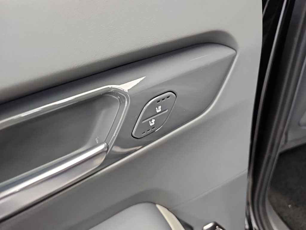 Kia EV9 — photo 14