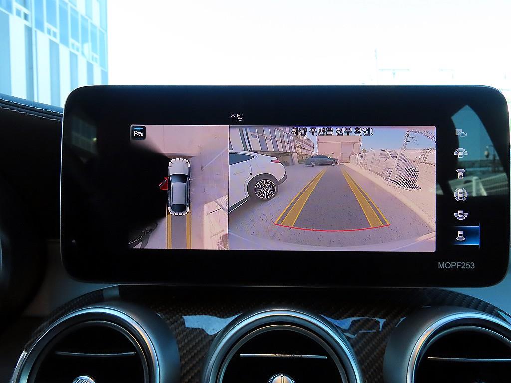 Mercedes-Benz GLC-Class — photo 14