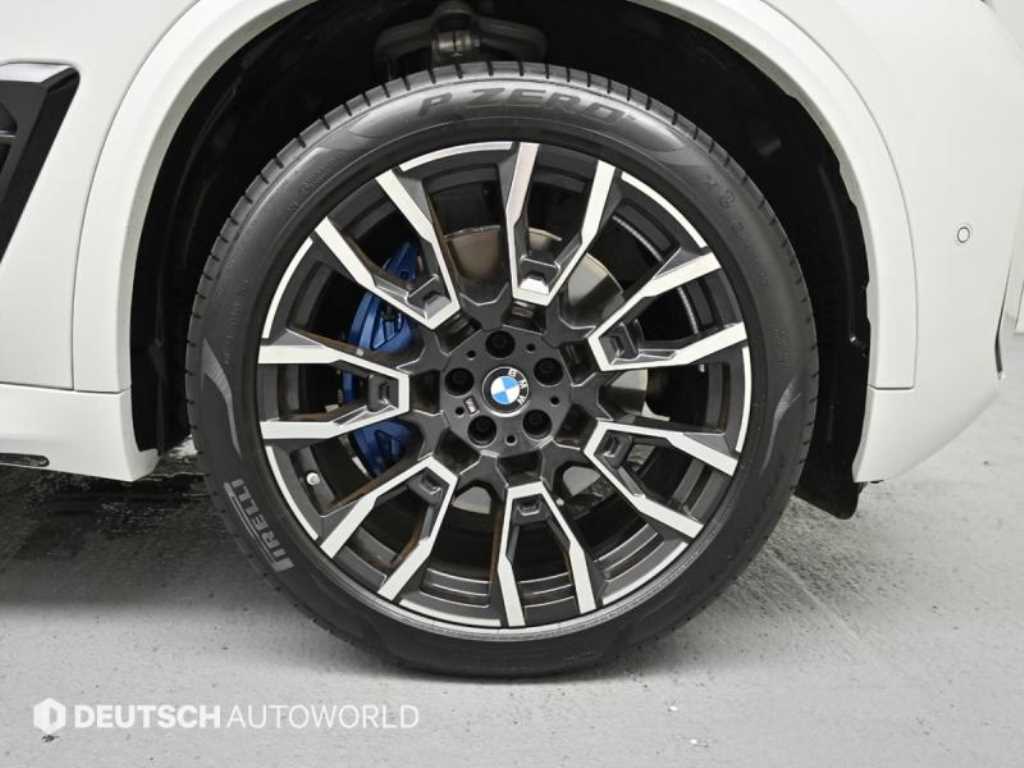 BMW X5 — photo 05