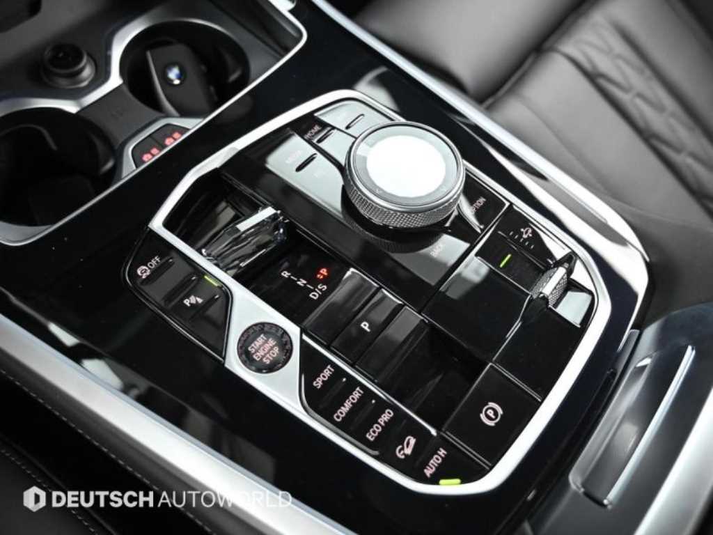 BMW X5 — photo 09