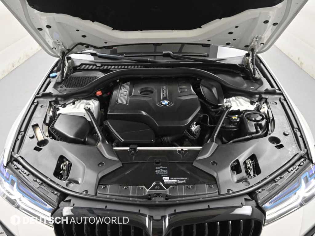 BMW 5-Series — photo 08