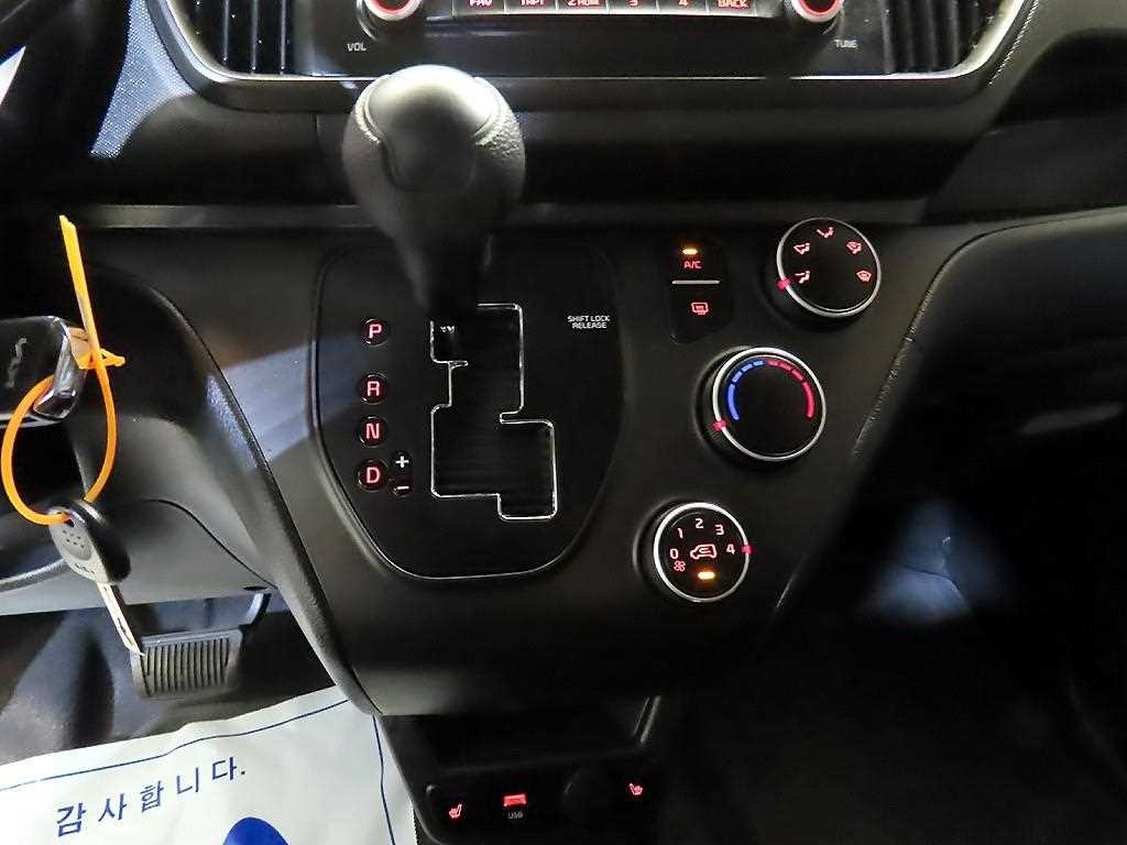 Kia RAY — photo 12