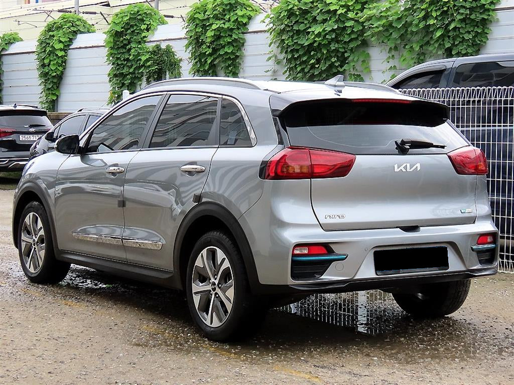 Kia Niro — photo 03