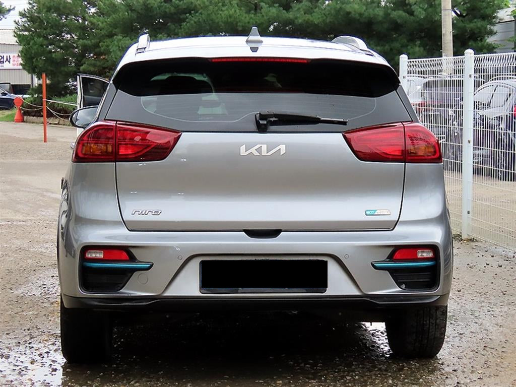 Kia Niro — photo 04