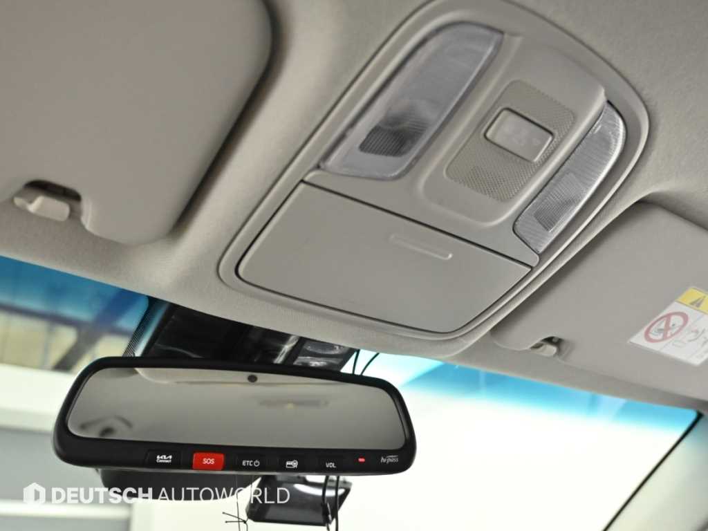 Kia Niro — photo 18