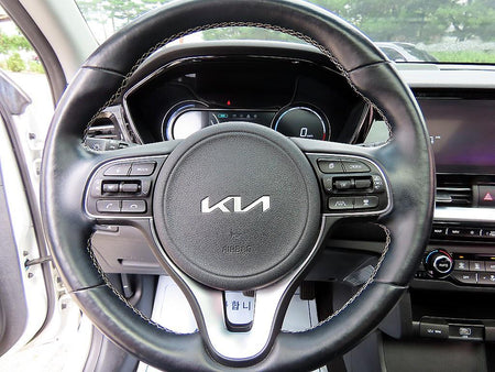 Kia Niro — photo 08