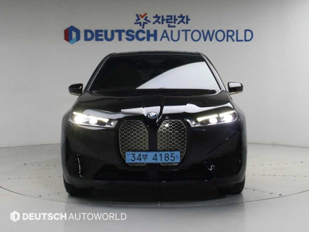 BMW iX — photo 03