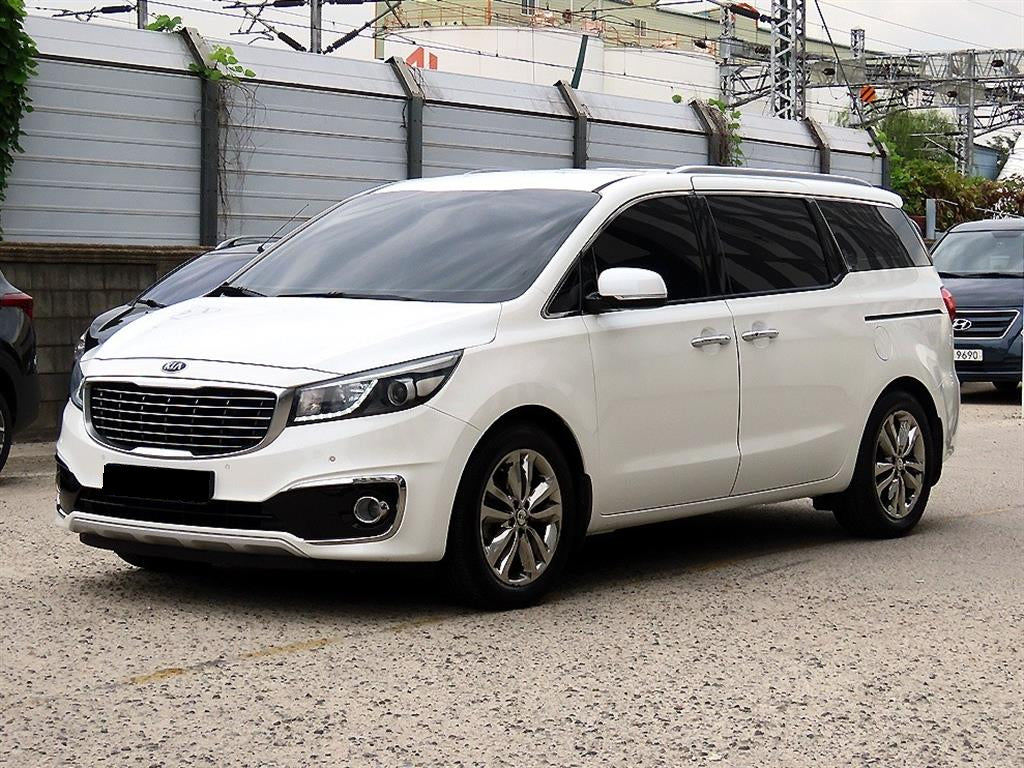 Kia Carnival — photo 02