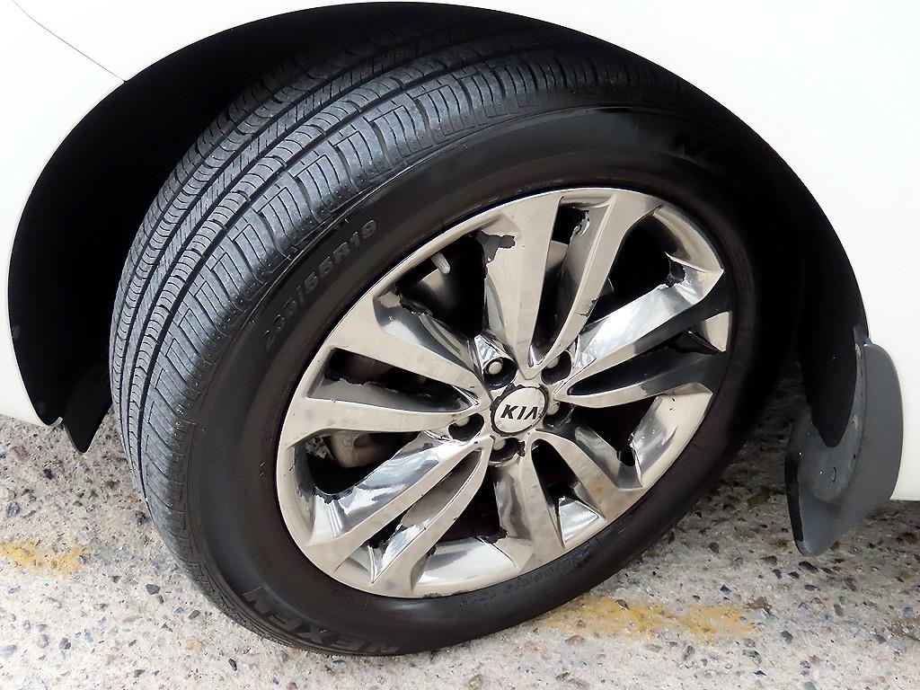 Kia Carnival — photo 20