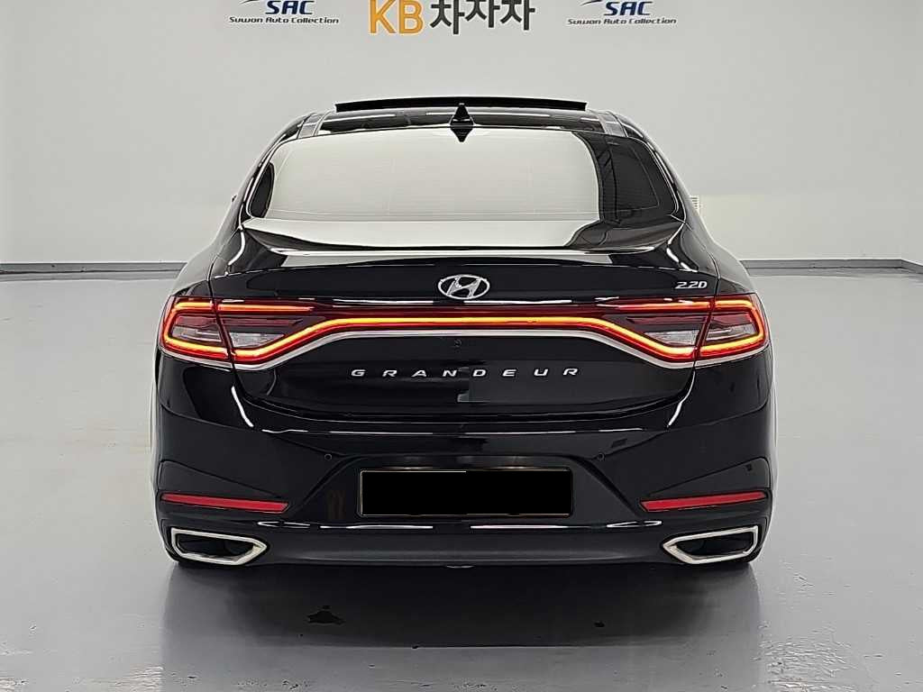 Hyundai Grandeur — photo 03