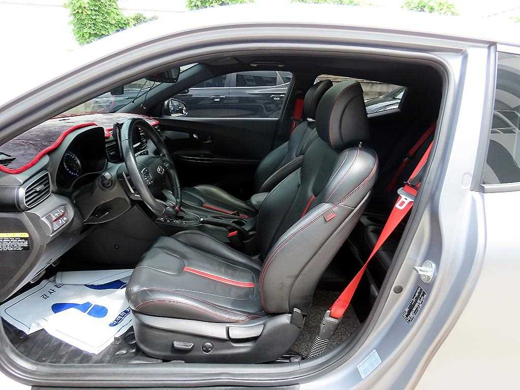 Hyundai Veloster — photo 05
