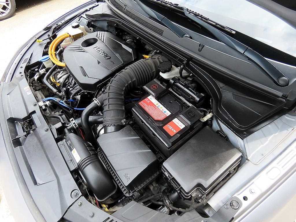 Hyundai Veloster — photo 19