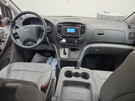Hyundai Starex — photo 07