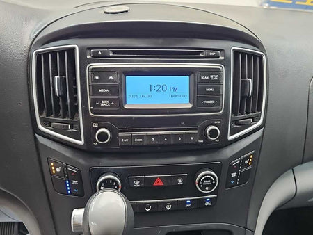 Hyundai Starex — photo 10