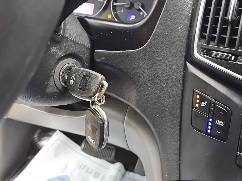 Hyundai Starex — photo 14