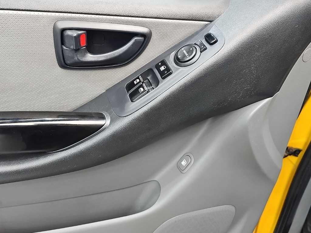 Hyundai Starex — photo 15