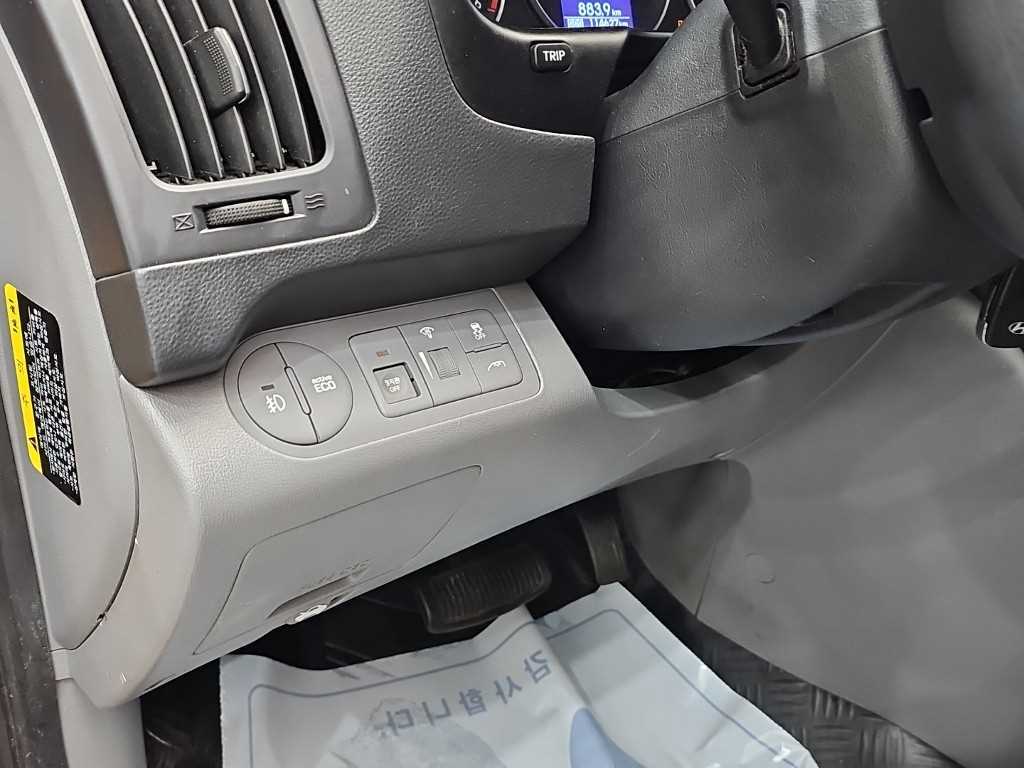 Hyundai Starex — photo 16