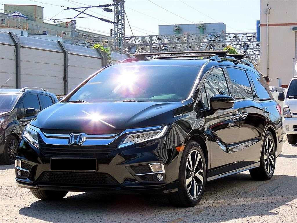Honda Odyssey — photo 02