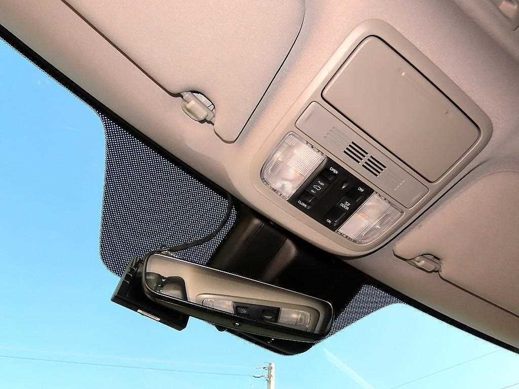Honda Odyssey — photo 14