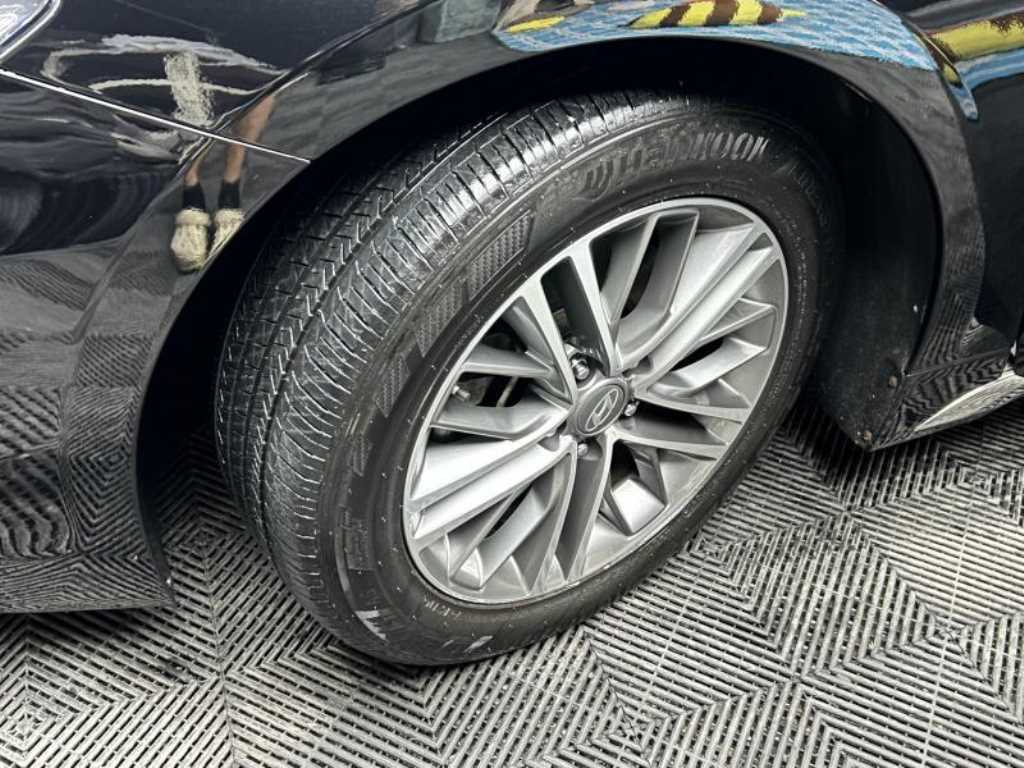 Hyundai Grandeur — photo 17