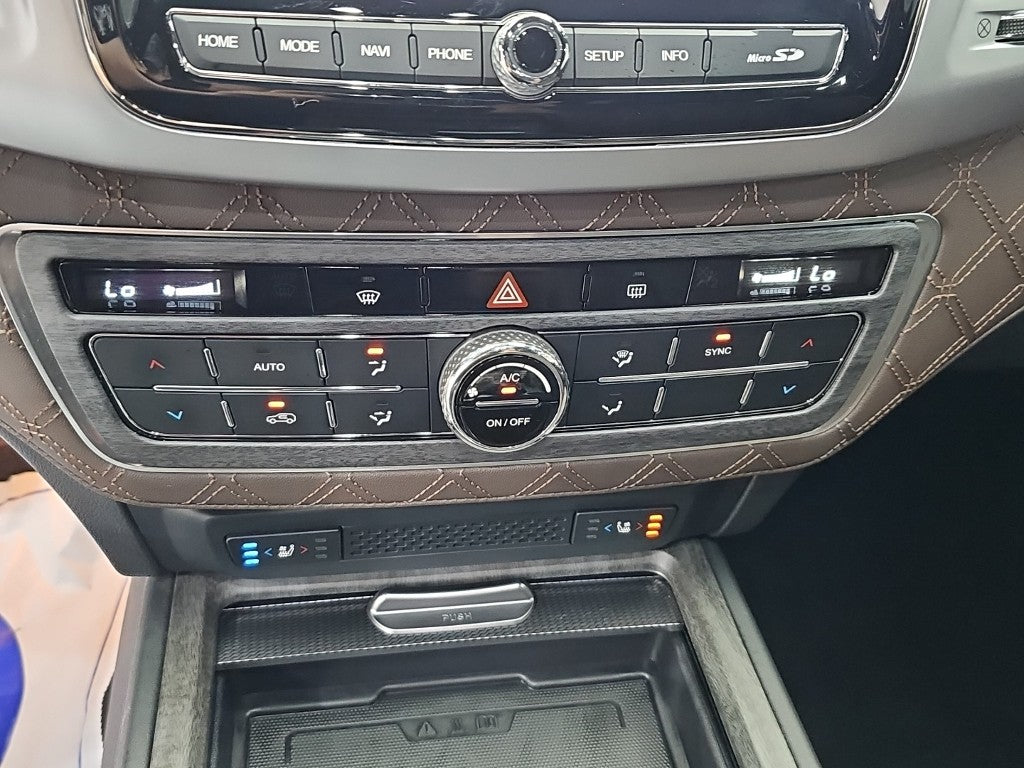KGM Rexton — photo 10