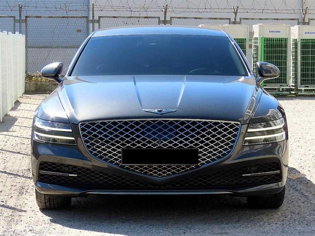 Genesis G80 — photo 01
