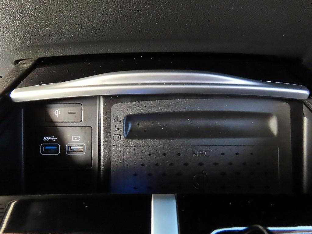 Genesis G80 — photo 16