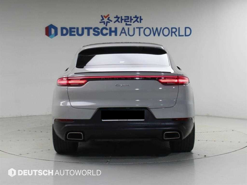 Porsche Cayenne — photo 05