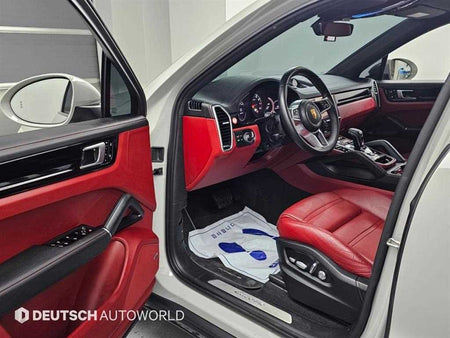 Porsche Cayenne — photo 11