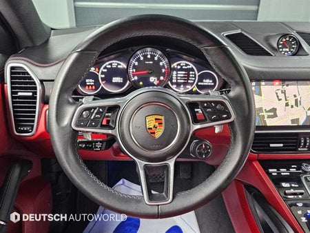 Porsche Cayenne — photo 13