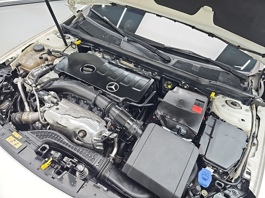 Mercedes-Benz CLA-Class — photo 05