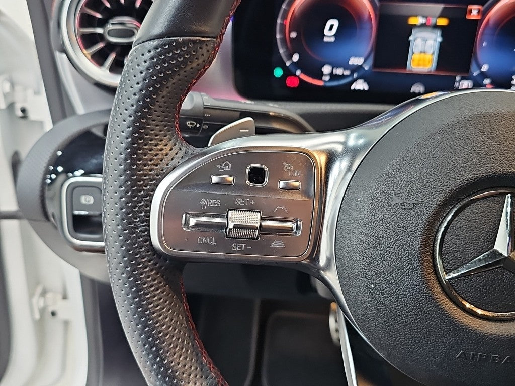 Mercedes-Benz CLA-Class — photo 18