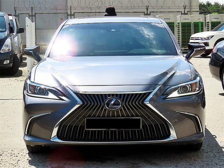 Lexus ES — photo 01