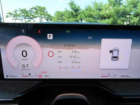 Genesis GV80 — photo 09