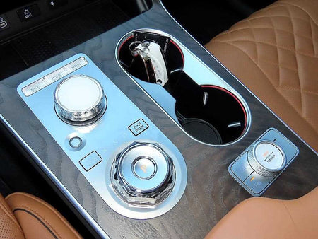 Genesis GV80 — photo 11