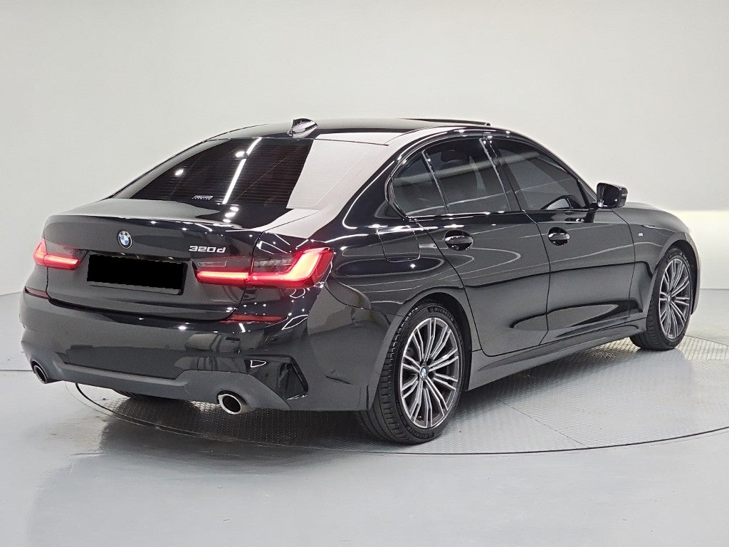 BMW 3-Series — photo 04